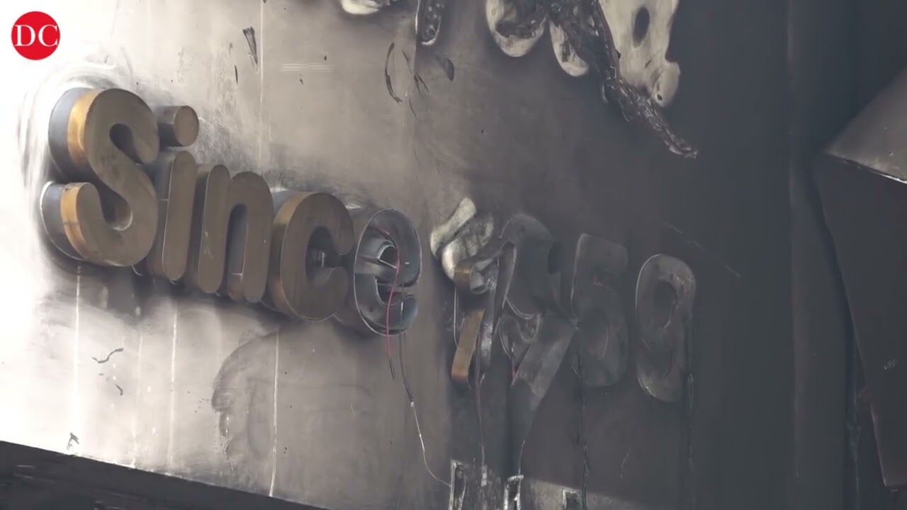 Fire breaks out at Delhis popular Gulati restaurant, no one injured