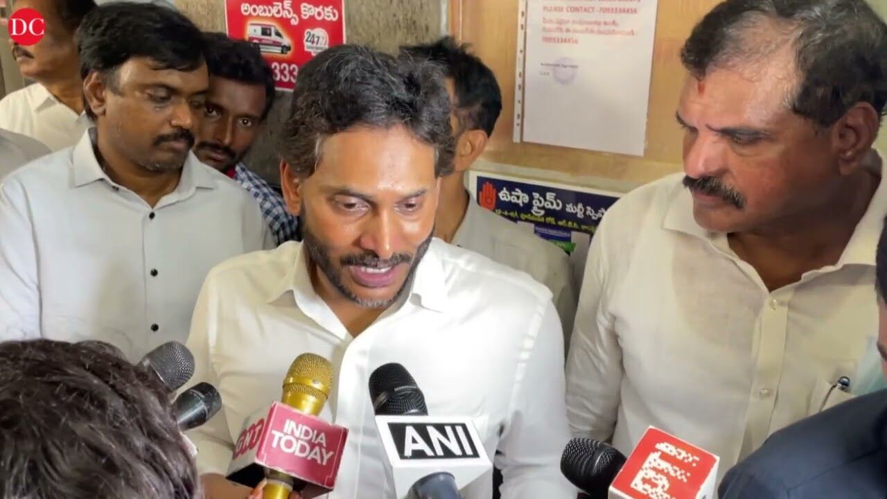 Former Andhra Pradesh CM Jagan Mohan Reddy meets those injured in pharma unit fire